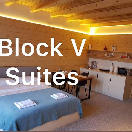Happy Holidays Apartments In New غودوري الغرفة الصورة
