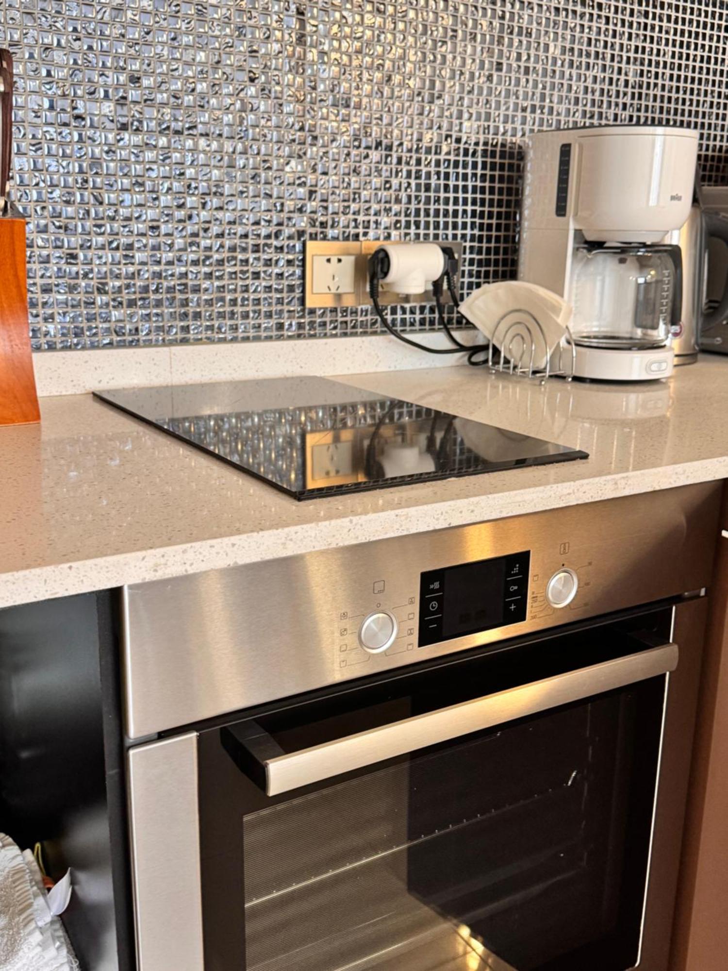Happy Holidays Apartments In New غودوري المظهر الخارجي الصورة